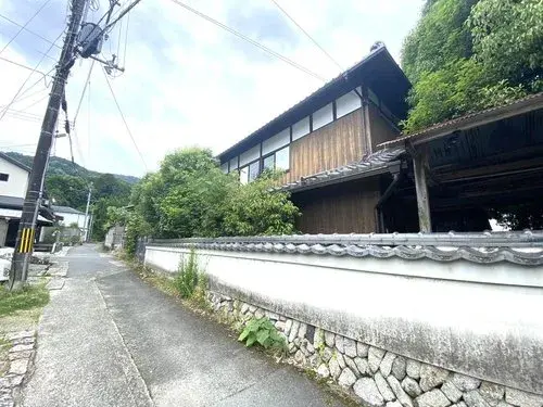 Slide 8