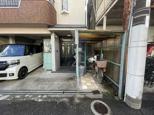Slide 4