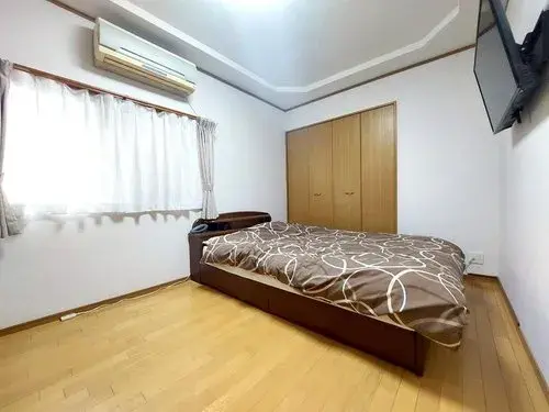 Slide 4