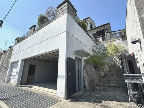Slide 4