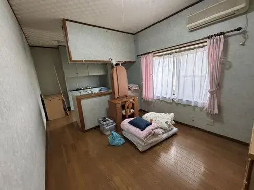 Slide 4