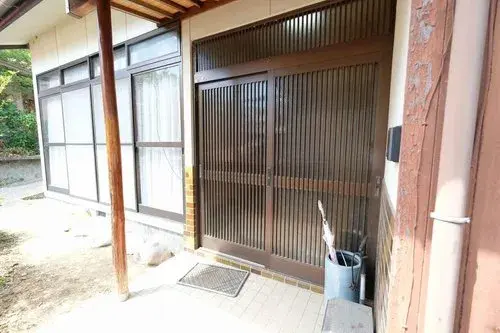 Slide 5