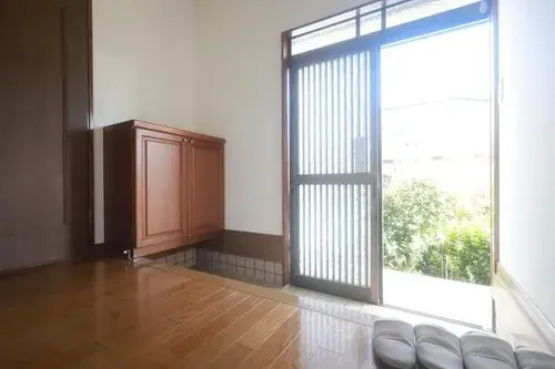 Slide 4