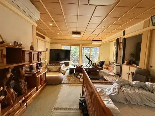Slide 4