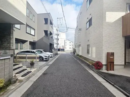 Slide 4