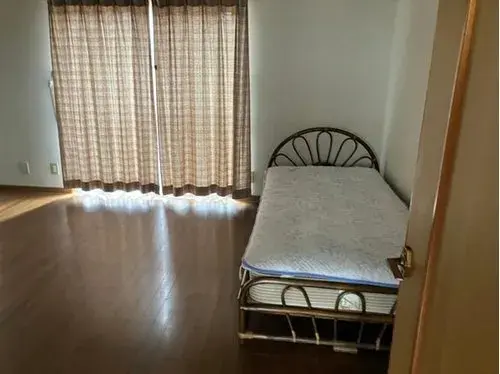 Slide 4