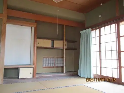 Slide 4