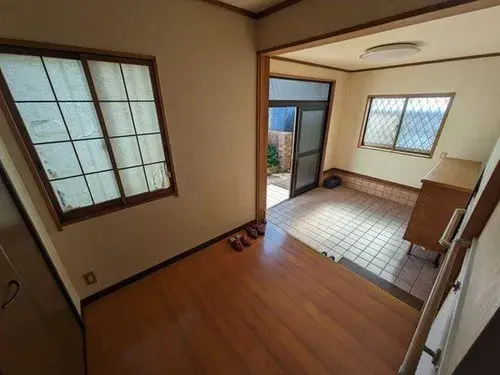 Slide 4