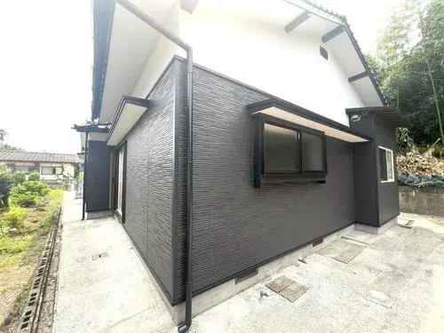 Slide 0