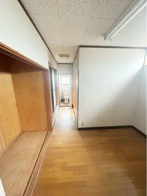 Slide 4