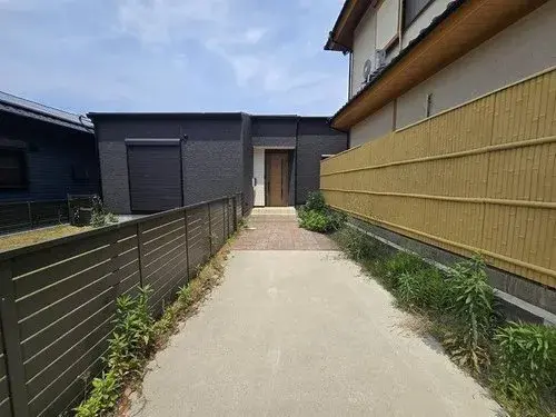 Slide 4