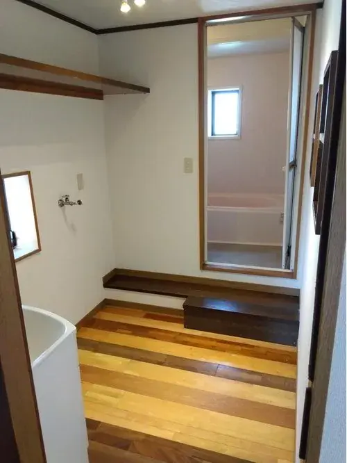 Slide 4