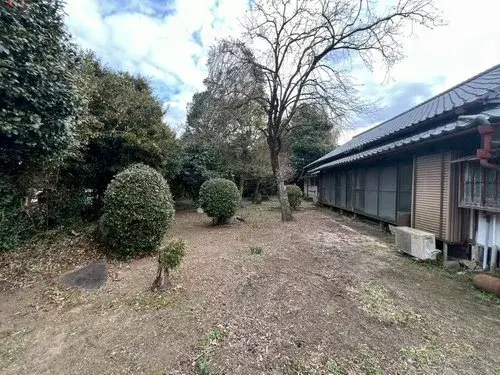 Slide 4