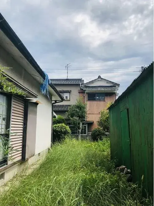Slide 4