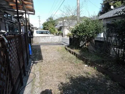 Slide 4