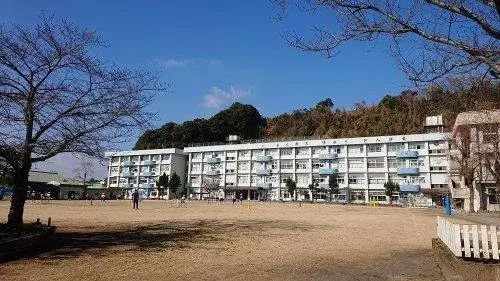 Slide 4