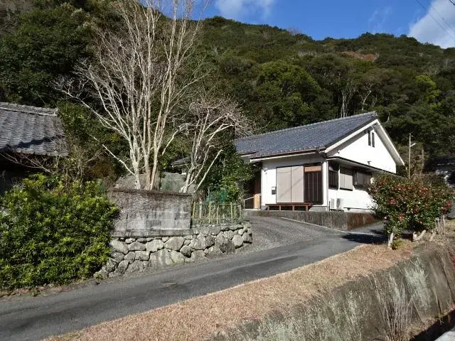 Slide 6