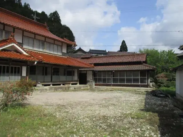 Slide 2