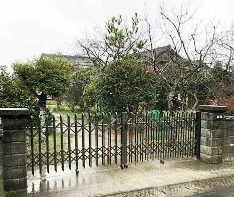 Slide 4