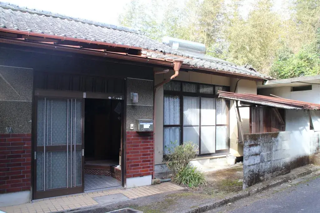 Akiya in Yunomae Town