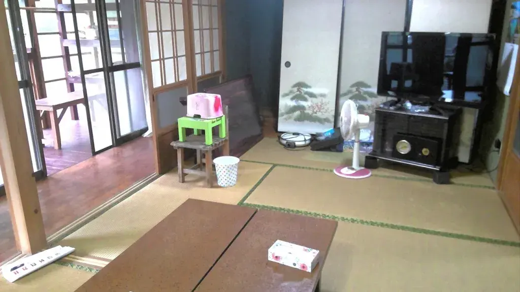 Slide 4