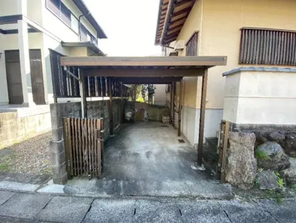 Slide 4