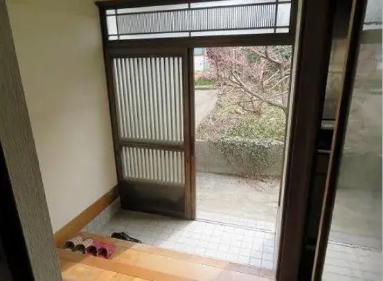 Slide 4