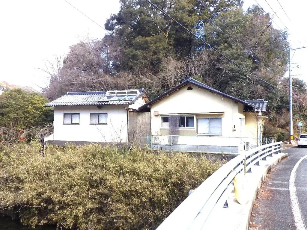 Slide 3