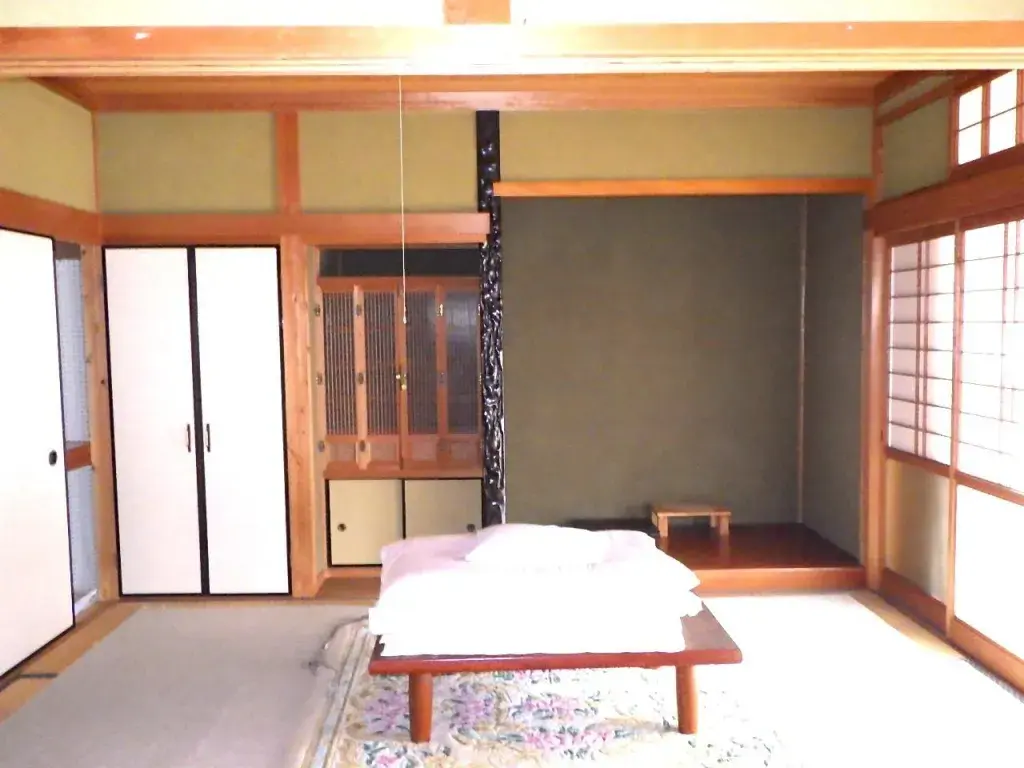 Slide 4