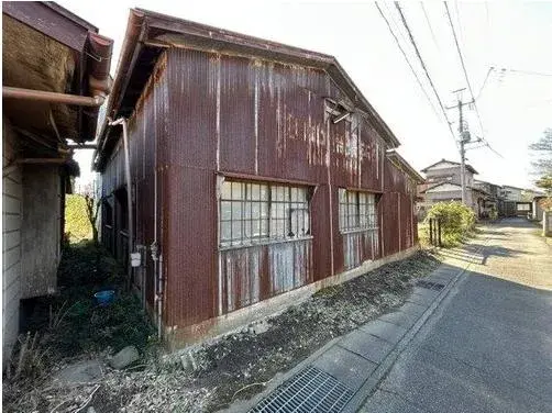 Slide 4
