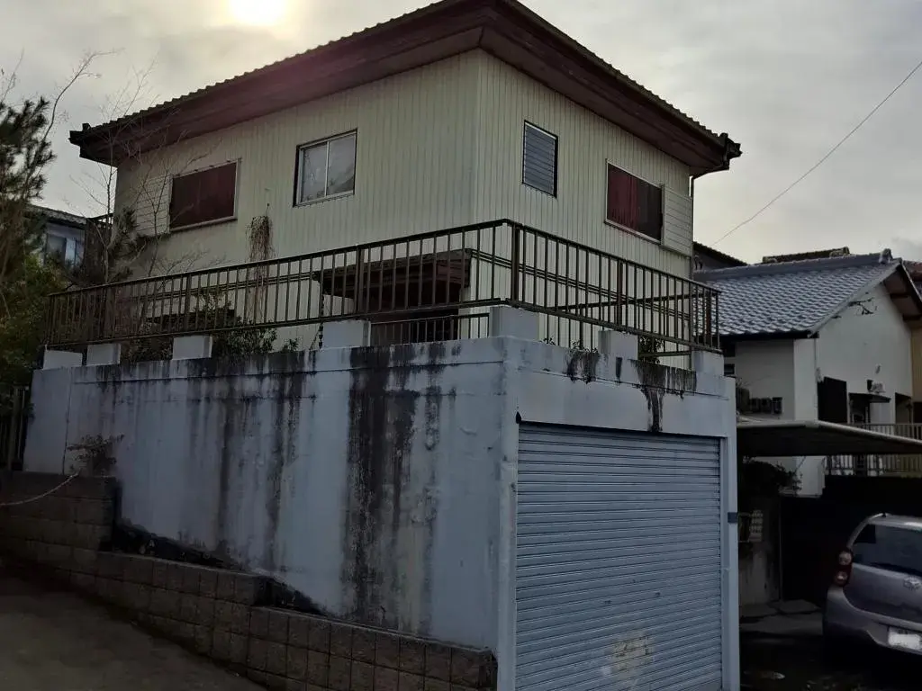 Slide 0