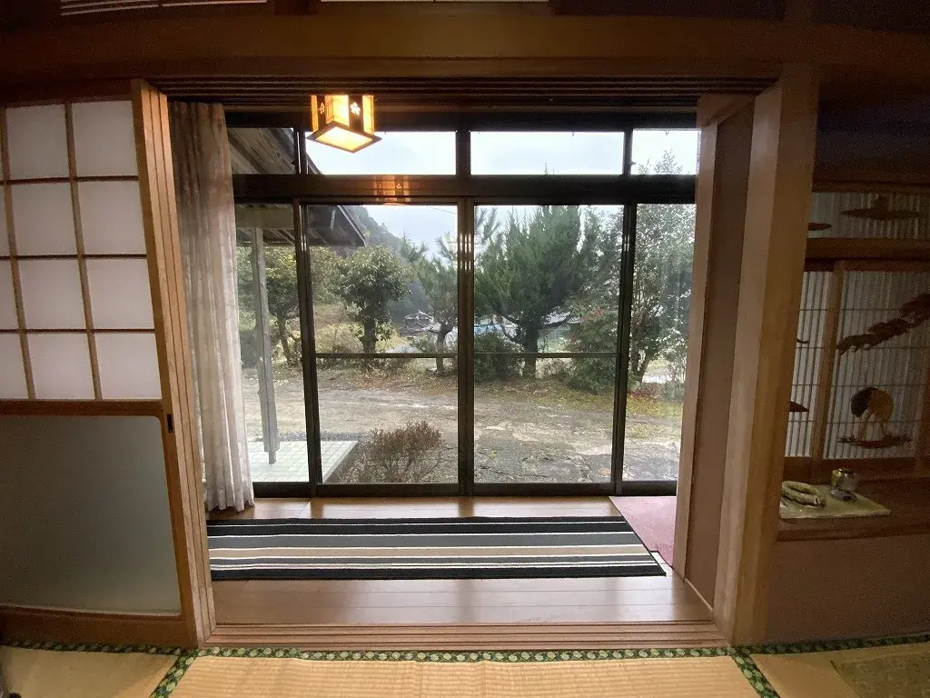 Slide 4