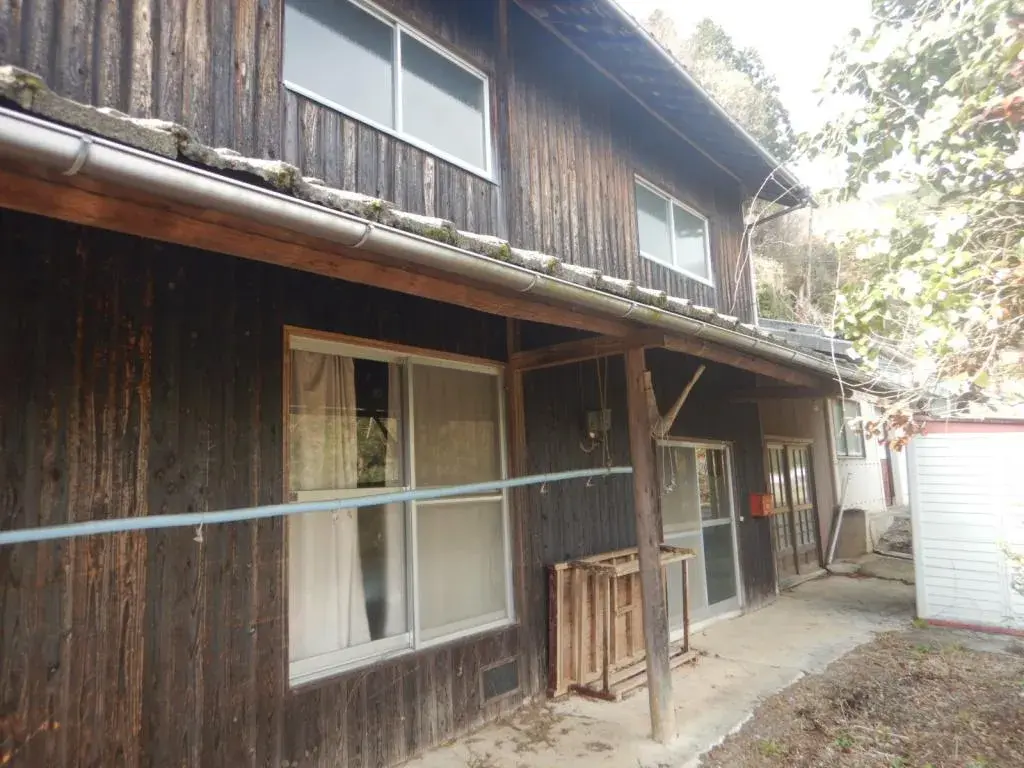 Akiya in 伊予市