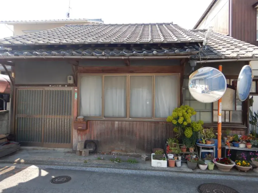 Akiya in 伊予市