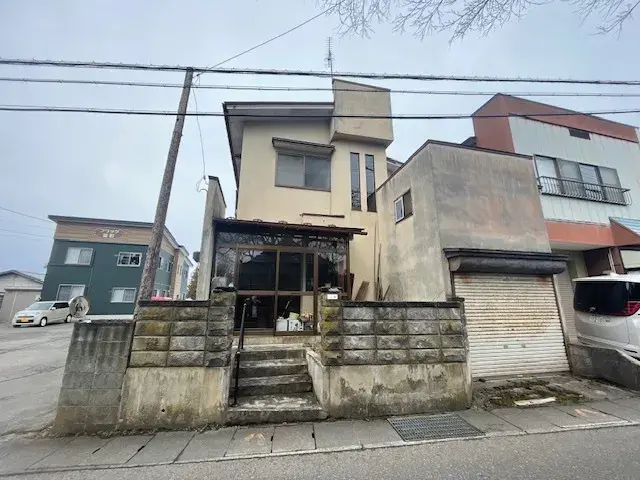 Akiya in 湯沢市