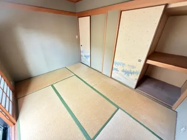 Slide 4