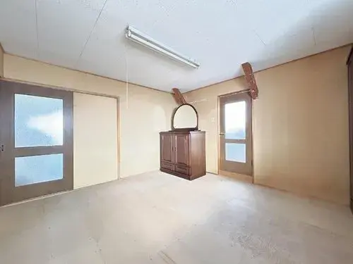 Slide 4