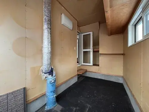 Slide 4