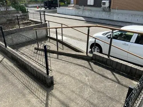 Slide 4