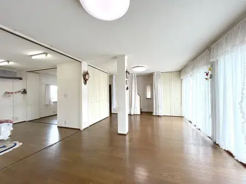 Slide 4