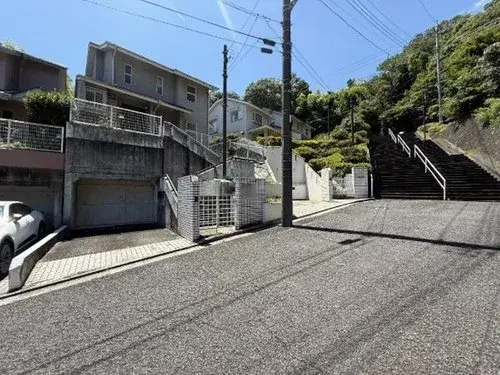 Slide 4