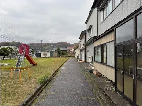 Slide 4