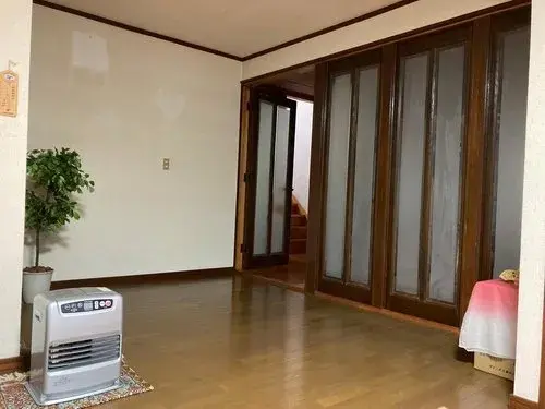 Slide 4