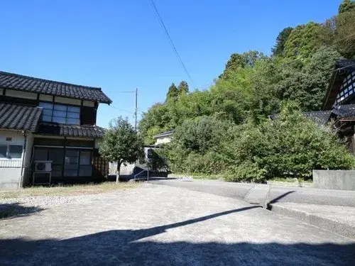 Slide 3