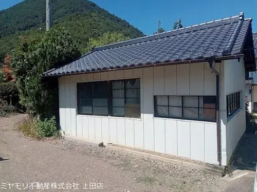 Slide 4