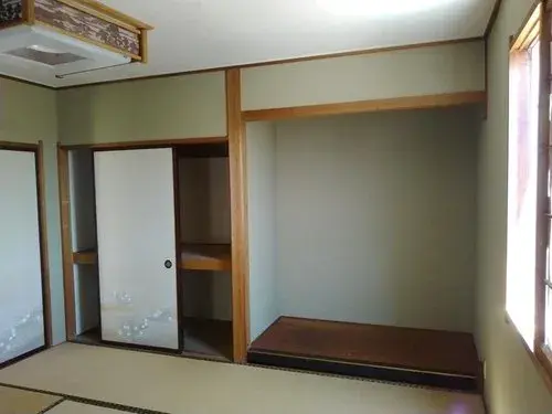 Slide 4