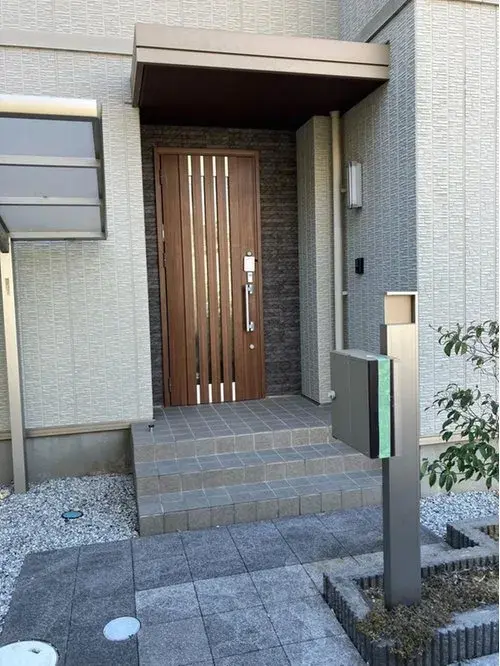 Slide 4