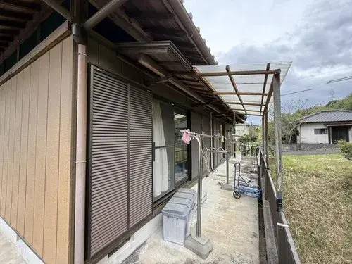 Slide 4