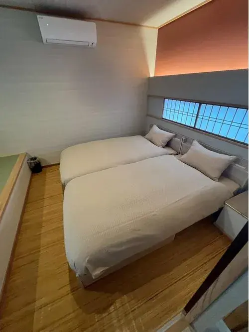 Slide 4