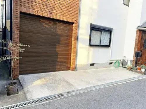 Slide 4